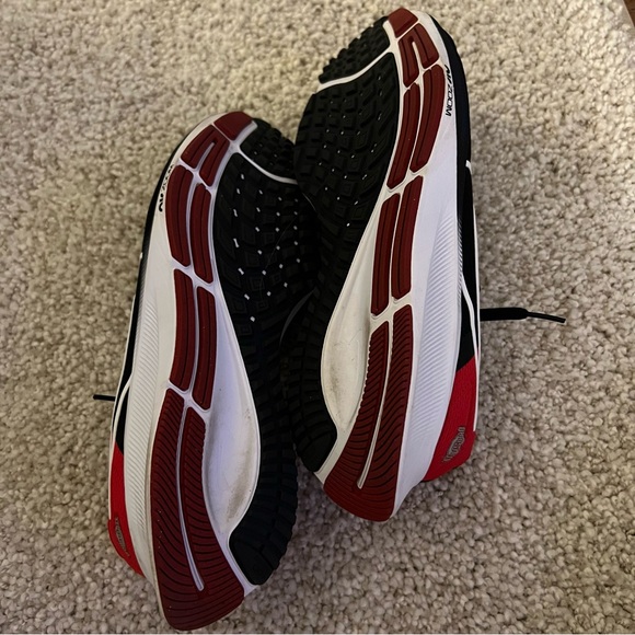 2021 Air Zoom Pegasus 38 'Ohio State' - Picture 6 of 7